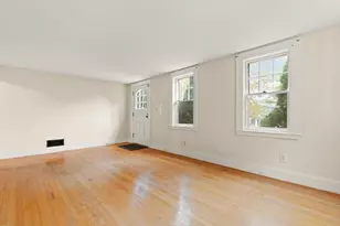 10 Oak St, Wareham, MA 02571 - Photo 9