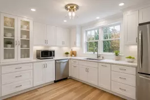 10 Oak St, Wareham, MA 02571 - Photo 9