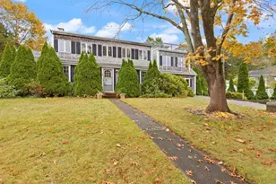 10 Oak St, Wareham, MA 02571 - Photo 3