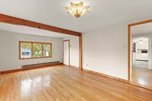 10 Oak St, Wareham, MA 02571 - Photo 13