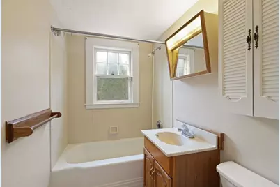 10 Oak St, Wareham, MA 02571 - Photo 15