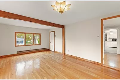 10 Oak St, Wareham, MA 02571 - Photo 11