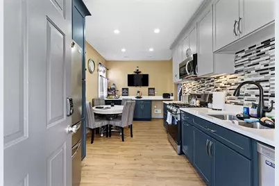 69 Greenwood St, Boston, MA 02121 - Photo 9