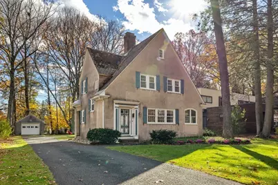 61 Woodlawn Ave, Northampton, MA 01060 - Photo 1