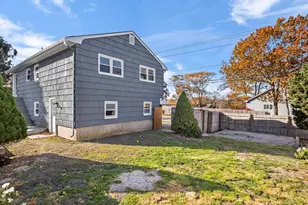 27 Hodgkins Rd, Rockport, MA 01966 - Photo 11