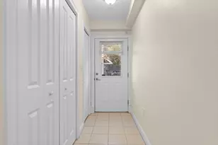 127 Harvey St, Cambridge, MA 02140 - Photo 23