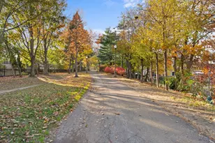 127 Harvey St, Cambridge, MA 02140 - Photo 27