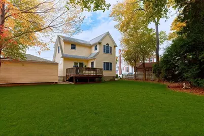 72 Oakland Ave, Quincy, MA 02170 - Photo 17