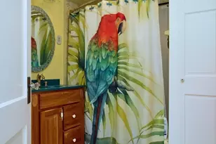 72 Oakland Ave, Quincy, MA 02170 - Photo 9