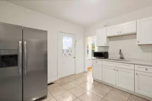 10 Minthorne St, Worcester, MA 01603 - Photo 17