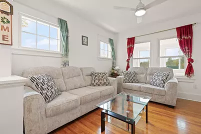 10 Minthorne St, Worcester, MA 01603 - Photo 9