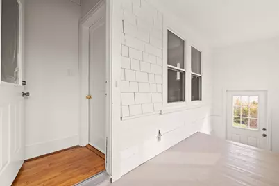 10 Minthorne St, Worcester, MA 01603 - Photo 7