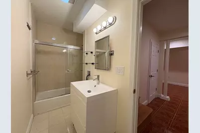 191 Winthrop Rd #1, Brookline, MA 02445 - Photo 9