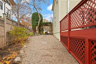 320 Pillings Pond Rd, Lynnfield, MA 01940 - Photo 29