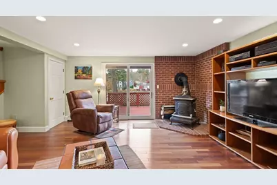 320 Pillings Pond Rd, Lynnfield, MA 01940 - Photo 7