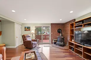 320 Pillings Pond Rd, Lynnfield, MA 01940 - Photo 7