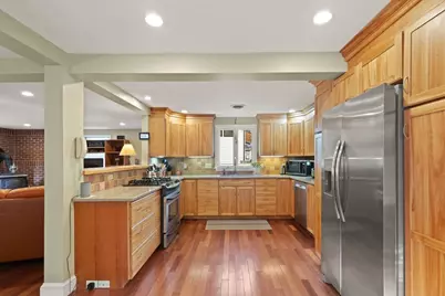 320 Pillings Pond Rd, Lynnfield, MA 01940 - Photo 15