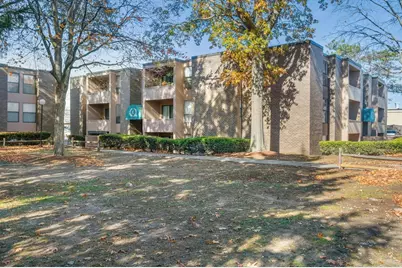 54 Shrewsbury Green Dr #B, Shrewsbury, MA 01545 - Photo 1