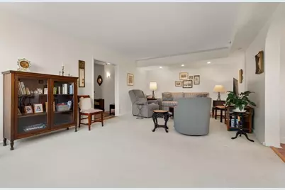250 Hammond Pond Pkwy #614S, Newton, MA 02467 - Photo 5