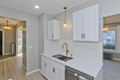 90 Cambridge St, Springfield, MA 01109 - Photo 7