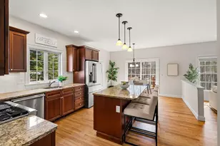 21 Magnolia Ln, Groton, MA 01450 - Photo 3