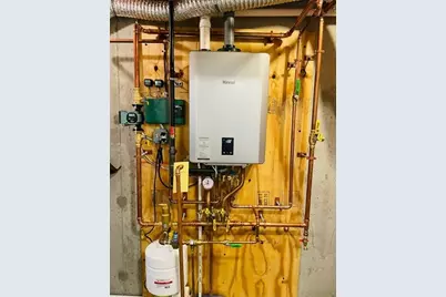 170 S Worcester St #3, Norton, MA 02766 - Photo 17