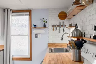 298 Deerfield St, Greenfield, MA 01301 - Photo 7