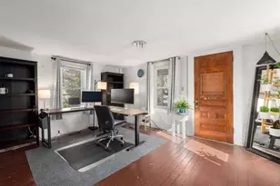 298 Deerfield St, Greenfield, MA 01301 - Photo 15