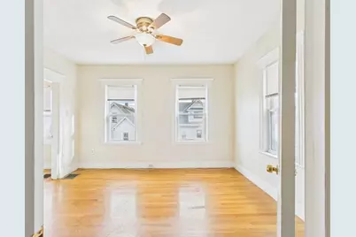 32-34 Holyoke St #34-2, Malden, MA 02148 - Photo 3