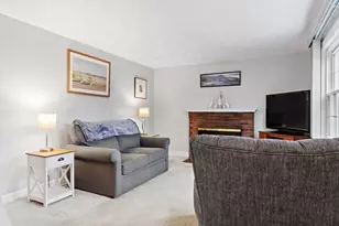 214 Conlyn Ave, Franklin, MA 02038 - Photo 5