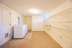 625 Norfolk St, Holliston, MA 01746 - Photo 25