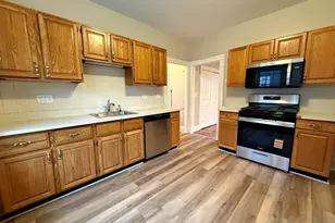 89 Grove St, Belmont, MA 02478 - Photo 3