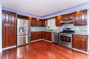 32 Mary's Way, Stoughton, MA 02072 - Photo 13