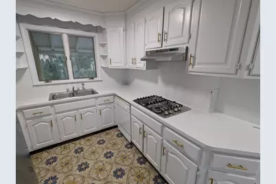 378 Fellsway W #2, Medford, MA 02155 - Photo 1