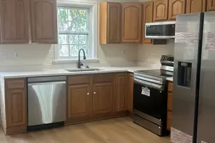 33 Denmark St, Worcester, MA 01605 - Photo 3