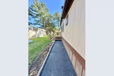 189 Pine View Terrace, Wareham, MA 02576 - Photo 3