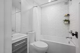 72 Governor Winthrop Rd, Somerville, MA 02145 - Photo 21