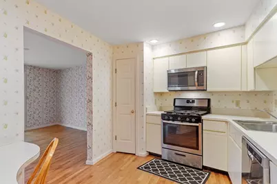 4004 Brompton Circle #4004, Worcester, MA 01609 - Photo 11