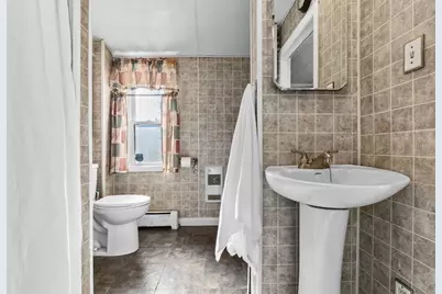 24 Ellsworth Ave, Melrose, MA 02176 - Photo 17