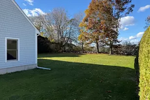 21 Avis St, Dartmouth, MA 02748 - Photo 5