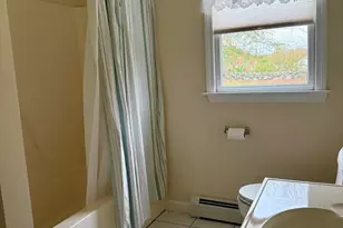 21 Avis St, Dartmouth, MA 02748 - Photo 17