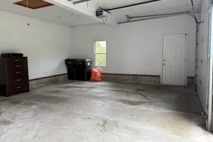 21 Avis St, Dartmouth, MA 02748 - Photo 35