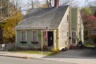 246 N, Hingham, MA 02043 - Photo 1