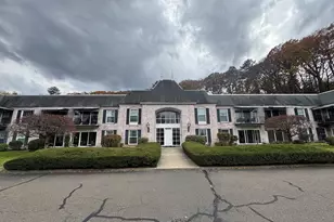 324 Russell Rd, Westfield, MA 01085 - Photo 1