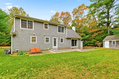 42 Overlook Cir, Falmouth, MA 02536 - Photo 7