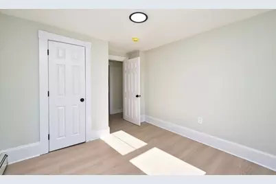 220 Aquidneck St, New Bedford, MA 02744 - Photo 21