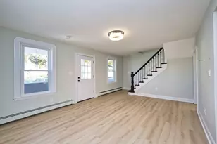 220 Aquidneck St, New Bedford, MA 02744 - Photo 11