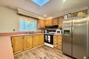 9 Juniper Cir, Rockland, MA 02370 - Photo 5