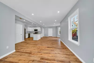 40 Grove St, Lynn, MA 01905 - Photo 9