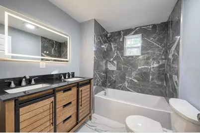 820 Center Street, Pembroke, MA 02359 - Photo 9